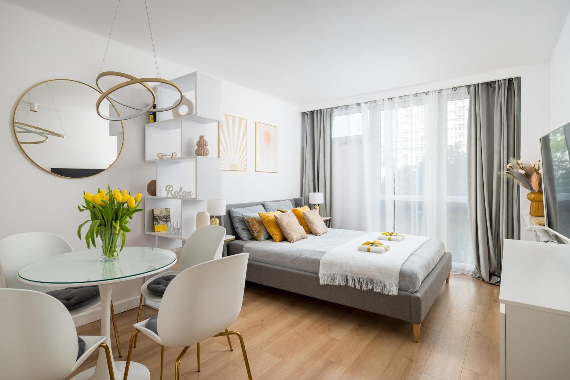Gold Premium Central Suite 950 M To Central Station Parking Warschau Buitenkant foto