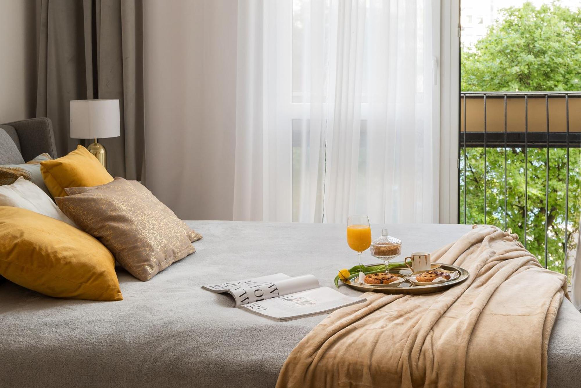 Gold Premium Central Suite 950 M To Central Station Parking Warschau Buitenkant foto